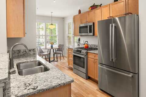 Portland, MINNEAPOLIS, MN 55404