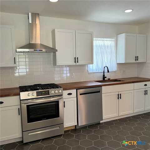 Devonshire, SAN ANTONIO, TX 78209