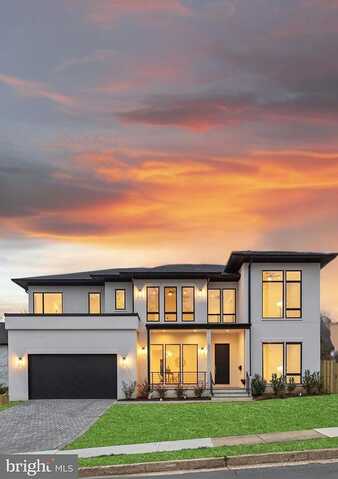Stuart, ARLINGTON, VA 22207
