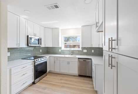 San Saba, MESQUITE, TX 75150