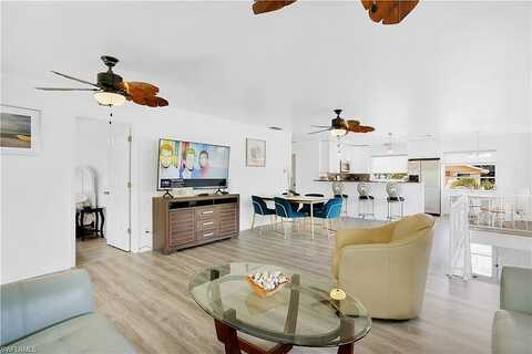Mango, FORT MYERS BEACH, FL 33931