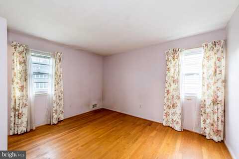 Casmar, VIENNA, VA 22180