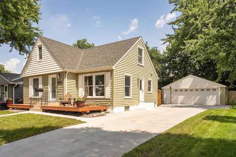 Bowdoin, SAINT PAUL, MN 55116