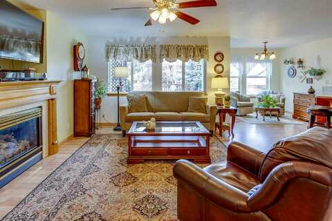 Locksley, BEND, OR 97701