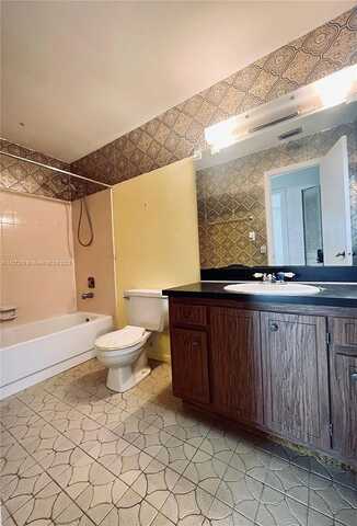 2Nd, CORAL SPRINGS, FL 33071