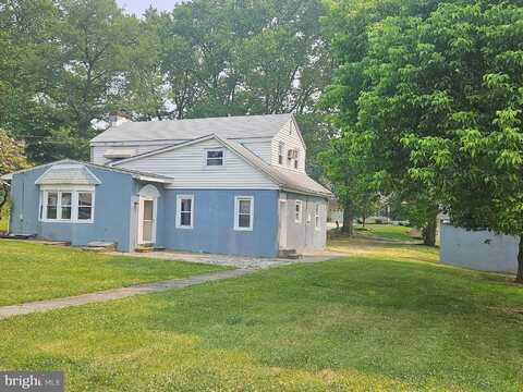 Boston, FEASTERVILLE TREVOSE, PA 19053