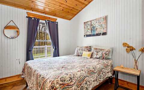 Farist, ELLIJAY, GA 30540