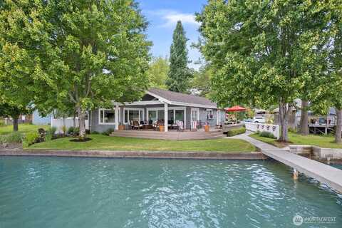Streeter, SILVERLAKE, WA 98645