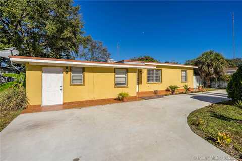 Edmund, WEST PARK, FL 33023