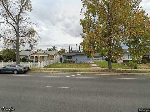 Vanowen, WEST HILLS, CA 91307