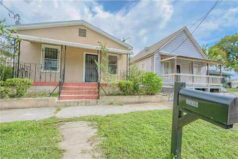 Walnut, TAMPA, FL 33607