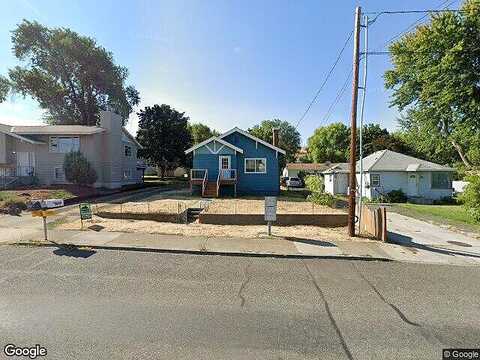 10Th, THE DALLES, OR 97058