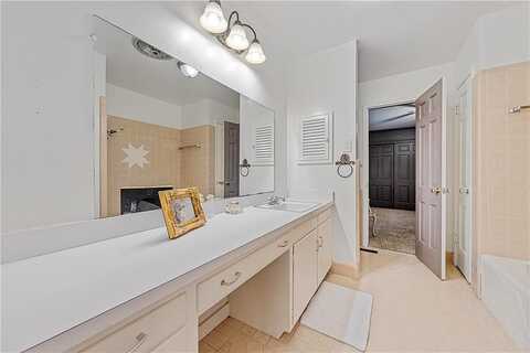 Wooded Acres, WACO, TX 76710
