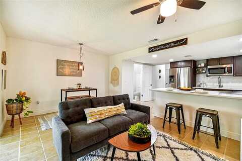 Autumn Chace, TAMPA, FL 33613
