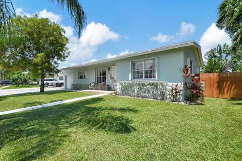 Shirley, LAKE WORTH, FL 33461