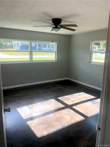 Oak Hollow, BEVERLY HILLS, FL 34465