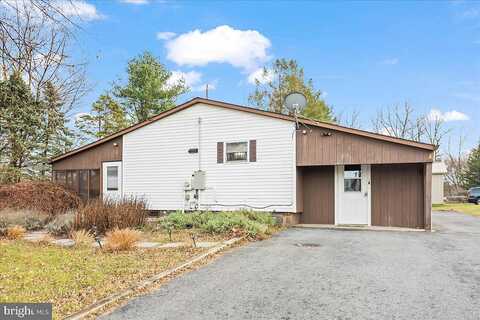 Running Deer, AUBURN, PA 17922