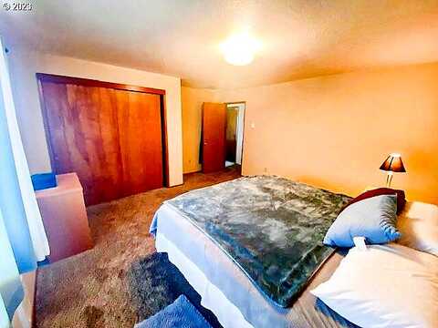 Harbor, ROCKAWAY BEACH, OR 97136