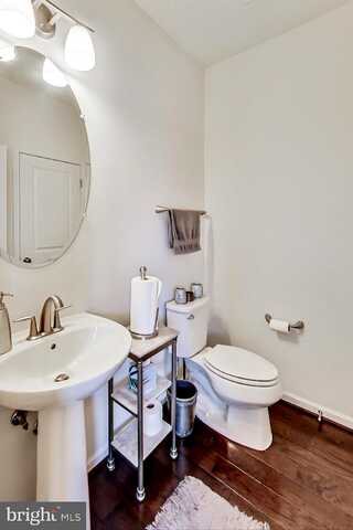 Sallyport, LORTON, VA 22079