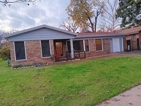 Russell, BEDFORD, TX 76022
