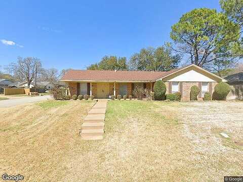Yolanda, FORT WORTH, TX 76112