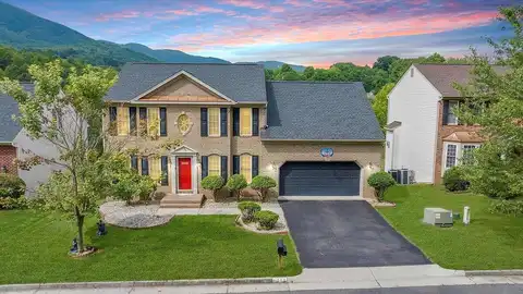 Eastshire, ROANOKE, VA 24018