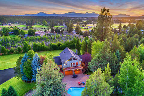Arnold Market, BEND, OR 97702
