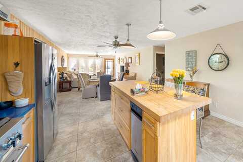 Avenida Diaz, LA QUINTA, CA 92253