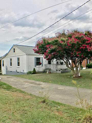 Eden, ROANOKE, VA 24012