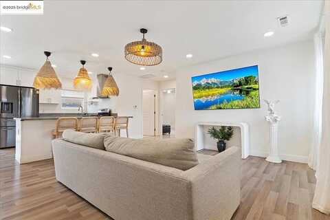 California, PITTSBURG, CA 94565