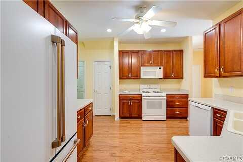 Fitchetts, GLEN ALLEN, VA 23060