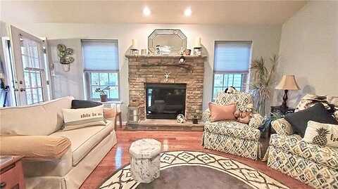 Buckskin, DANIELSVILLE, PA 18038