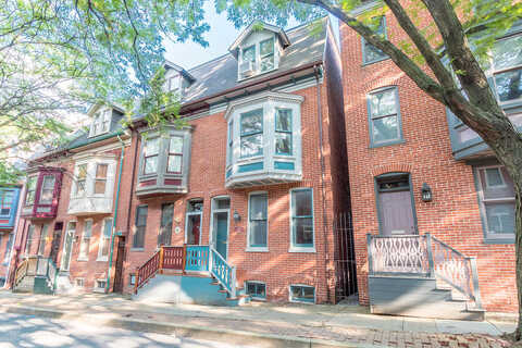 Locust, YORK, PA 17403