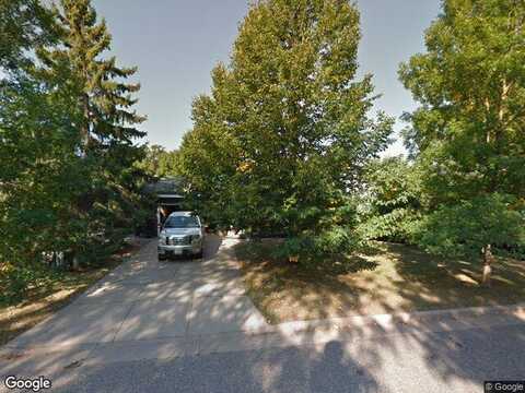 Wellington Dr W, Eau Claire, WI 54703