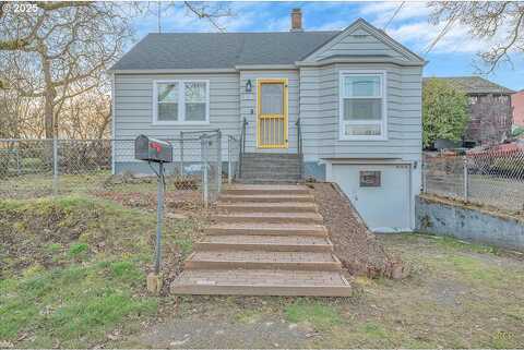 3Rd, SAINT HELENS, OR 97051