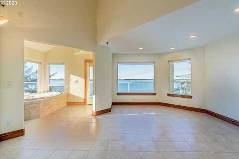 Pigeon Point, COOS BAY, OR 97420