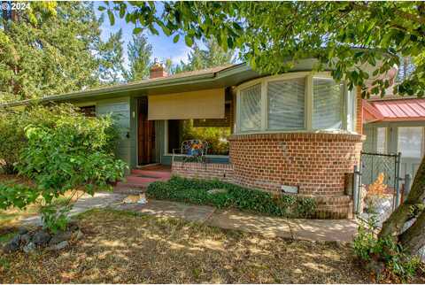 Main, CANYONVILLE, OR 97417
