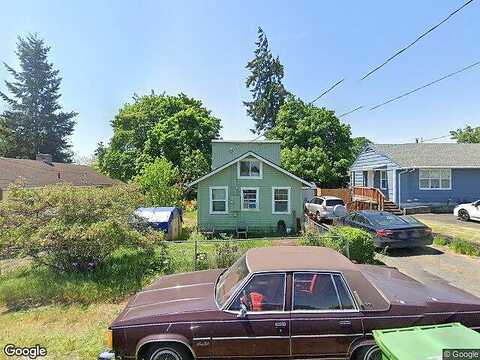 15Th, SAINT HELENS, OR 97051