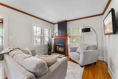 Lake Shore, WAYZATA, MN 55391