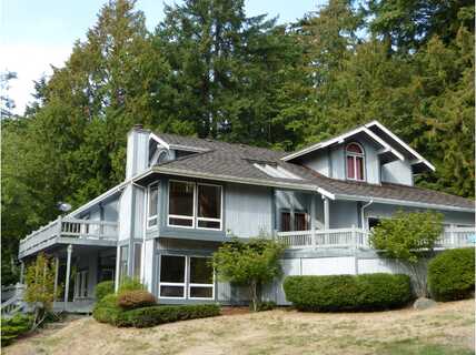 Pleasant Beach, BAINBRIDGE ISLAND, WA 98110