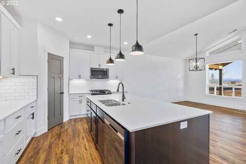 Valley View, ESTACADA, OR 97023
