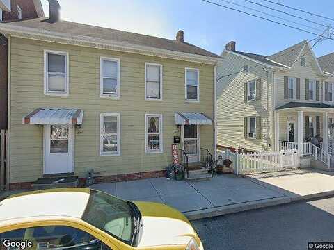 Locust, HANOVER, PA 17331