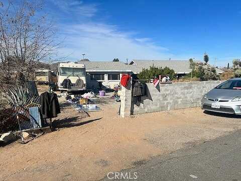 Dakota, APPLE VALLEY, CA 92307