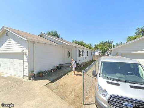 Stark, PORTLAND, OR 97233
