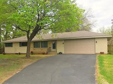 Suzanne, SAINT PAUL, MN 55127