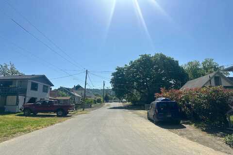 Hoover, ROSEBURG, OR 97470