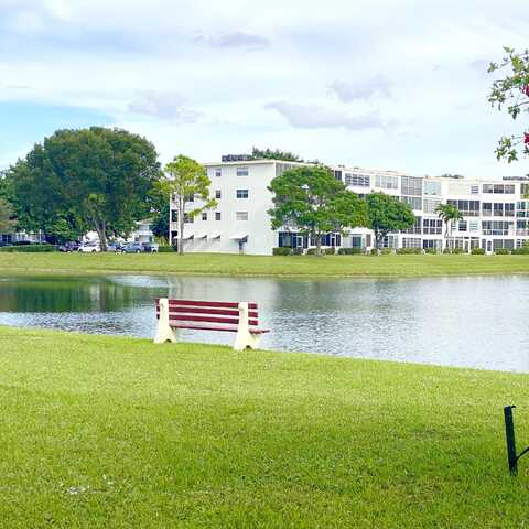 Oakridge U, DEERFIELD BEACH, FL 33442