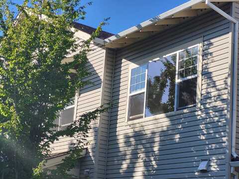 Pavilion, ASHLAND, OR 97520