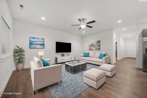 Duke, WEST RICHLAND, WA 99353