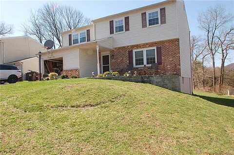 Elaine, BOYERTOWN, PA 19512
